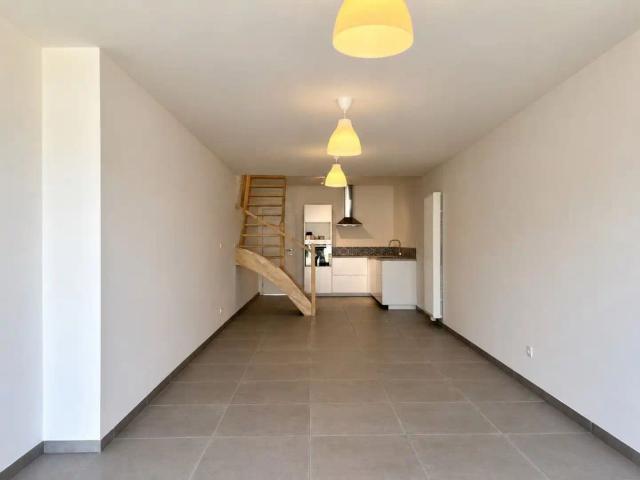 Gerenoveerde woning met 3 slaapkamers, tuin en garage