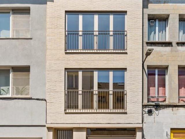 Gerenoveerde woning met 3 slpks, 3 badk, garage en dakterras