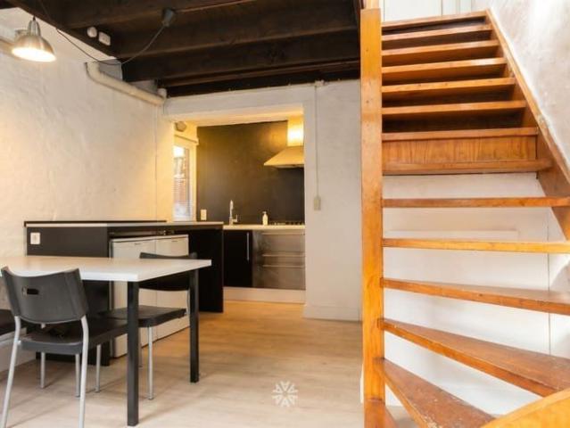 Gerenoveerde woning in een gezellige zijstraat te huur in Ge