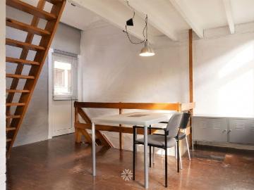 Gerenoveerde woning in een gezellige zijstraat te huur in Gent