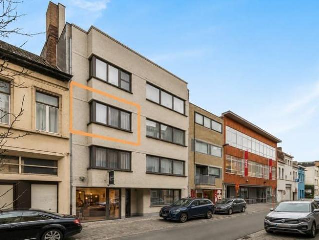 Geriefelijk 1 slaapkamerappartement op centrale ligging te
