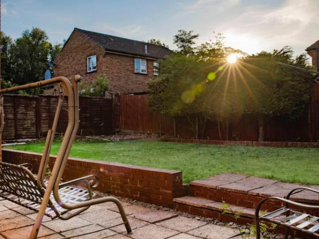 Germander Place, Milton Keynes, MK14 1 bed in a house share to rent £750 pcm £173 pw