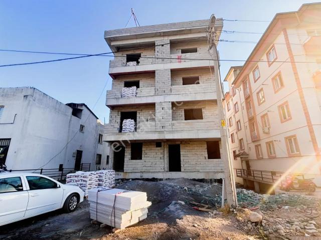 Germenıcıa'dan Pıazza'ya Çok Yakın Yeni Yapı Satılık 1+1 Daire