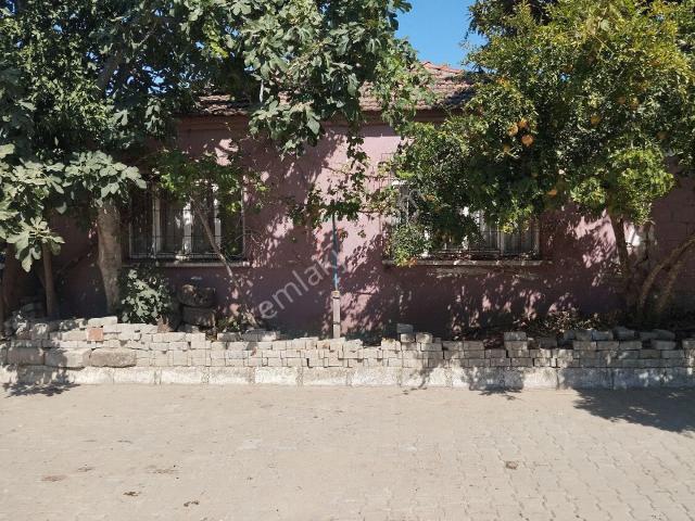 Germencik Hıdırbeyli'de Bahçeli Satılık Müstakil Ev