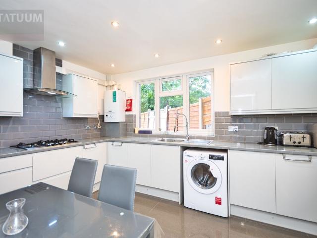 Gernon Road, Victoria Park, Bethnal Green, London E3, 4 bed terraced house to rent, £3,850 pcm | PrimeLocation