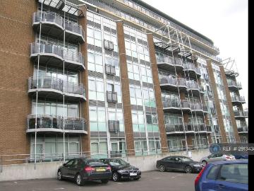 Gerry Raffles Square, London, E15 3 bed flat to rent £3,200 pcm £738 pw