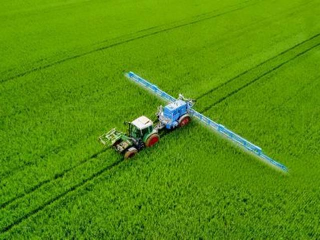 GERS EXPLOITATION AGRICOLE 270 HA IRRIGUES LACS