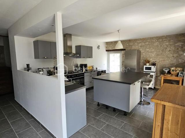 Gers: Superbe maison en pierre de village 195 m², 4 chambres, jardin Astaffort 10 mn