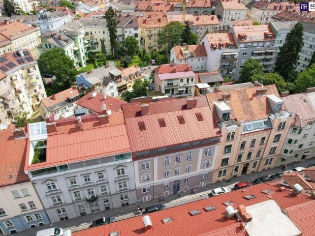 VERWIRKLICHEN SIE SICH SELBST 96m² aufgeteilt auf ZWEI Bestandswohnungen + ca. 115m2 baugenehmigter Rohdachboden