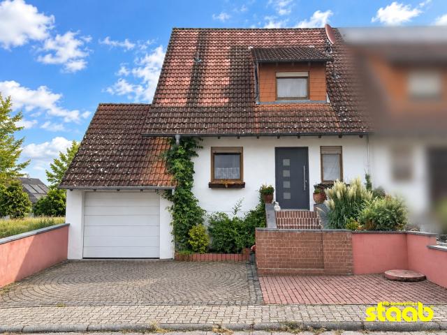 GESTALTEN. WOHNEN. ANKOMMEN. – DOPPELHAUSHÄLFTE IN SULZBACH MIT GARTEN & GARAGE