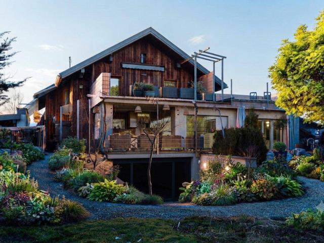 Gestaltungsraum für die große Familie: Ihr Haus mit Traunsteinblick & Naturgarten in Pinsdorf!