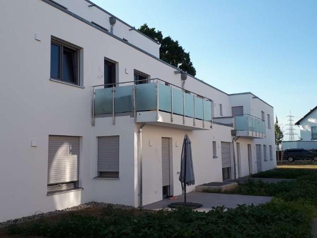 Geschmackvolle 2 Raum Wohnung mit Balkon, Einbauküche und Tiefgaragenplatz