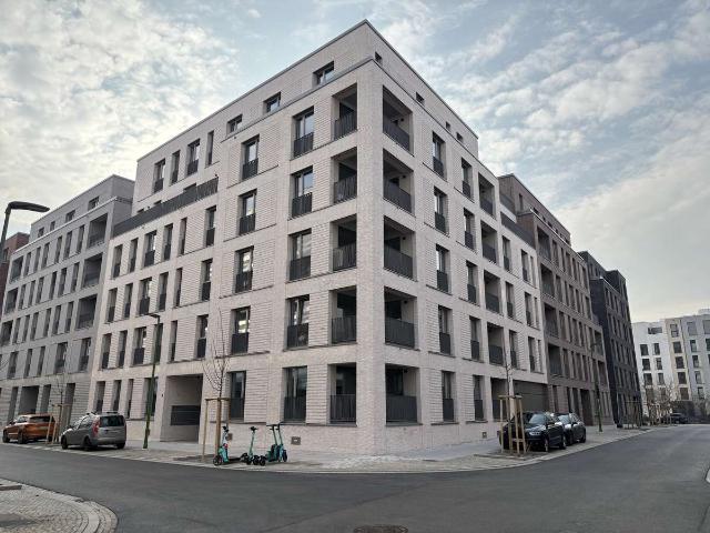 Geschmackvolle 2 Zimmer Wohnung mit Balkon, hochwertiger Einbauküche und Tiefgaragenstellplatz in He