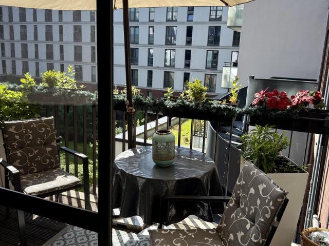 Geschmackvolle Wohnung mit vier Zimmern, Balkon und Privatterrasse in HafenCity, Hamburg