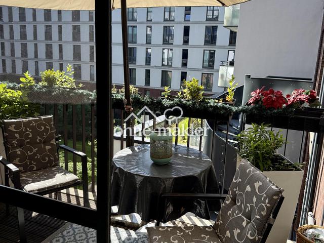 Geschmackvolle Wohnung mit vier Zimmern, Balkon und Privatterrasse in HafenCity, Hamburg