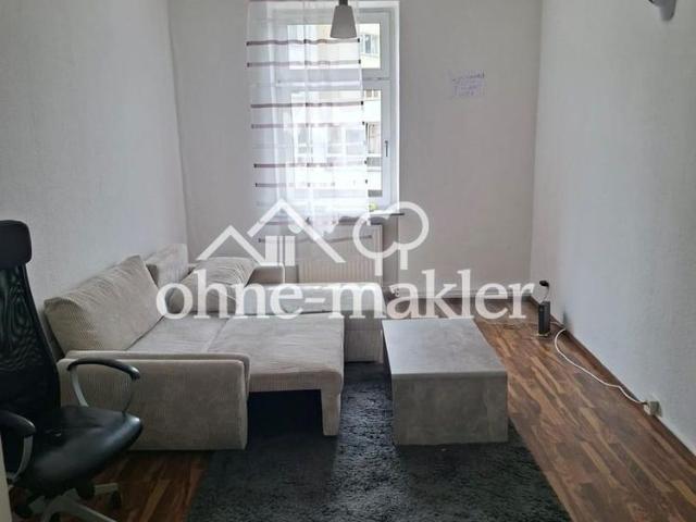 Geschmackvolle Altbau Wohnung 2ZimKüchBad + DG Wohnung