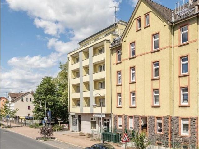 Geschmackvolle Altbau Wohnung 2ZimKüchBad WG geeignet + DG Wohnung 2ZKB nicht WG geeignet