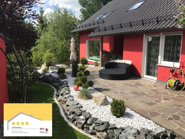 Geschmackvolle Ferienwohnung in Schauenstein bei Hof mit Loggia und Balkon 100qm zu vermieten