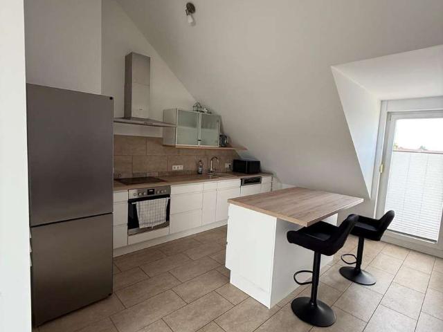 Geschmackvolle Maisonettewohnung mit drei Zimmern in Stadtnähe