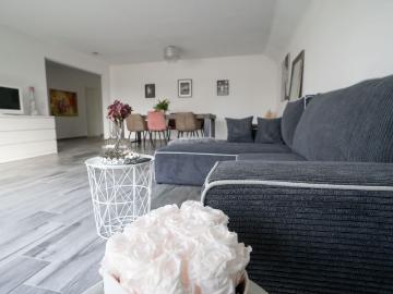 Geschmackvolle & moderne Wohnung im Grünen, Mulheim an der Ruhr Amsterdam Apartments for Rent