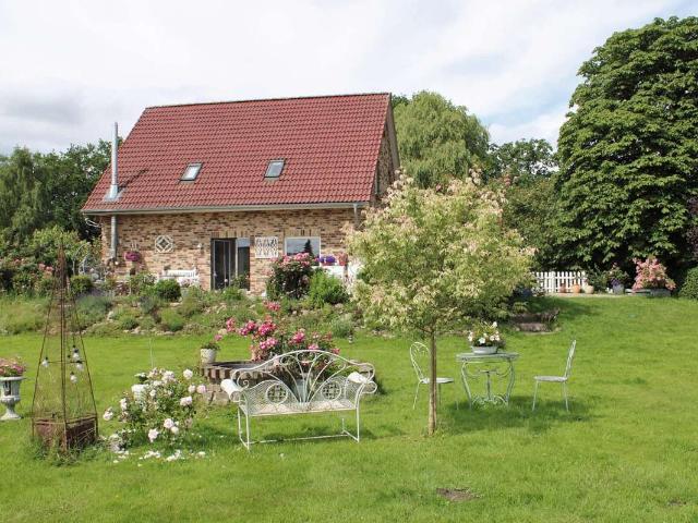 Geschmackvolles, modernes Einfamilienhaus in schöner Ortsrandlage