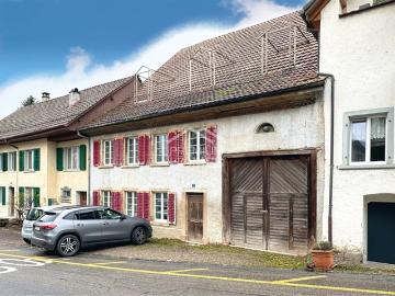 Geschmackvolles Mehrfamilienhaus mit 3 Wohneinheiten BEWILLIGT