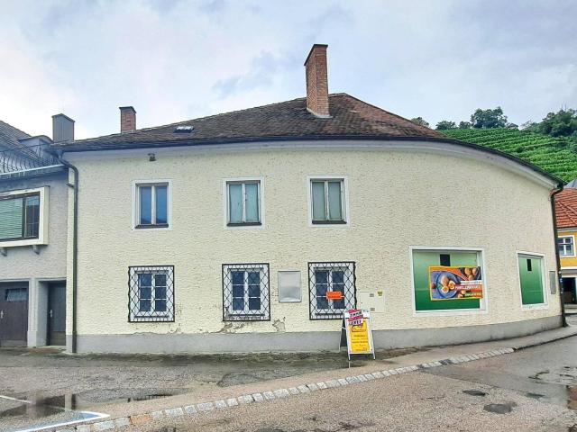 STADTHAUS MIT POTENTIAL