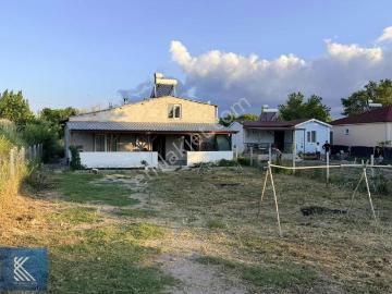 Gesi Güney Mahallesinde Satılık Bağ Arsası Ve Evi