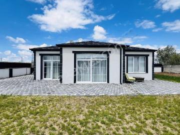 Gesikayabağ'da 735m² Arsa Üzeri 2.5+1 Meskenli Lüks Butik Villa