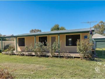 Get yourself into this beautiful hills township