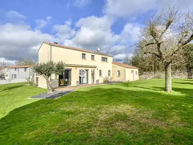 Gétigné 44190 Achat / Vente maison 8 pièces t8 terrasse parking