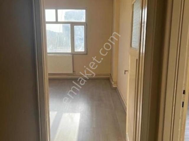 Gevran Caddesinde Merkezi Konumda 2+1 Kiralık Daire