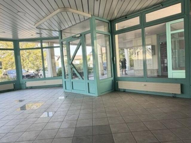 Gewerbefläche von ~80 m² im Erdgeschoss zum Verkauf in Bassecourt