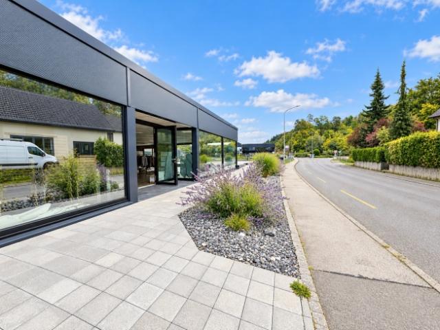 Gewerbeflächen von 221,5 m² zur Miete in strategischer Lage in Porrentruy