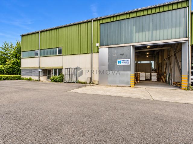 Gewerbehalle mit Platz für Ihren Fuhrpark