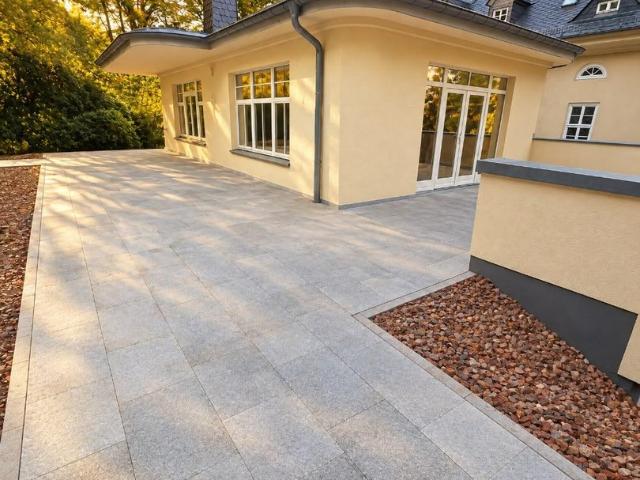 Gewerblich! Erstbezug Haus 6 Zimmer, Stellplätze in wunderschöner Lage am Waldrand