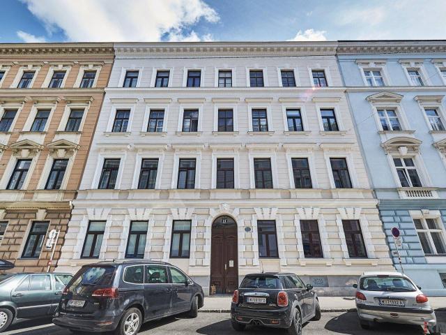 GEWERBLICHES APARTMENT mit GARTEN/TERRASSE | ERSTBEZUG nach Sanierung | Bestlage Nähe 1. Bezirk | Repräsentatives Jahrhundertwendehaus