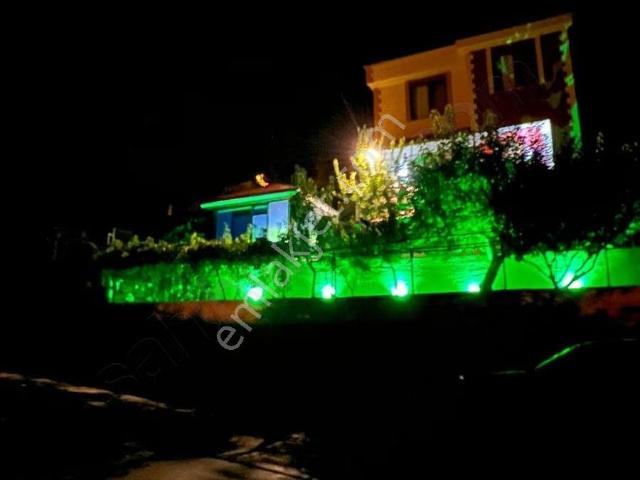 Geyikbayırında Doğayla İç İçe, Müstakil Bahçeli İskanlı Villa