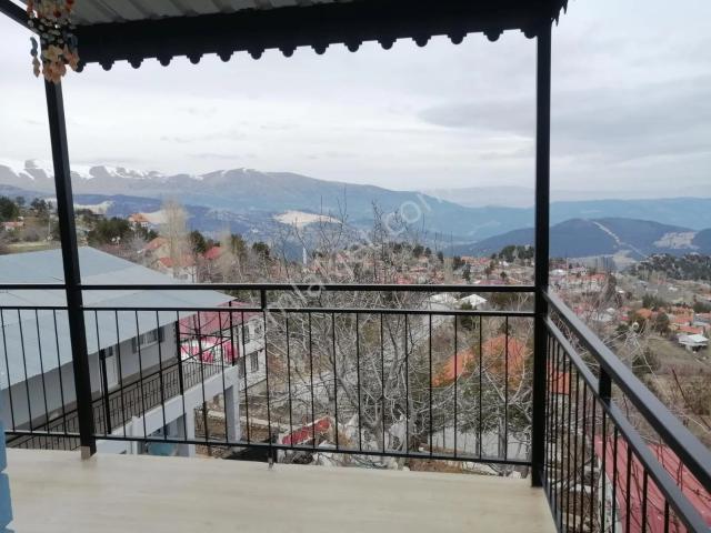 Geyikbayırında İskanlı Ve İmarlı Satılık Villa