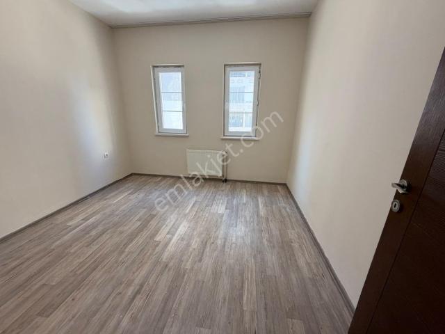 Geylani Emlaktan Son Kat Kiralık Daire Toki