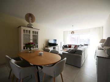 Gezellig appartement met 2 slaapkamers op de Munt te Roeselare!