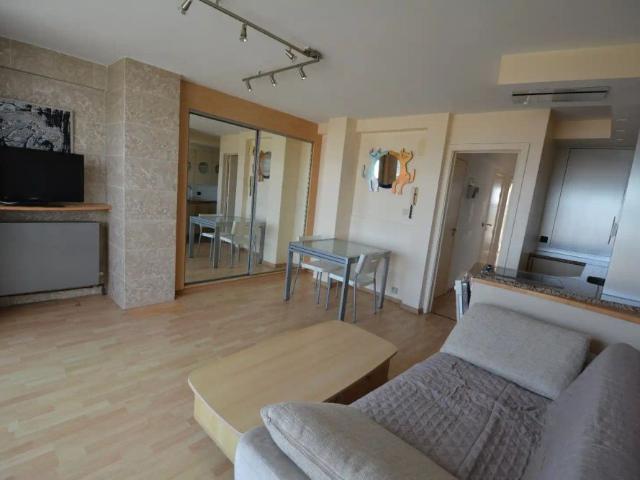 Gezellig appartementje met 2 zeer mooie terrassen en prachtig zicht op zee, de haven en het polderlandschap!