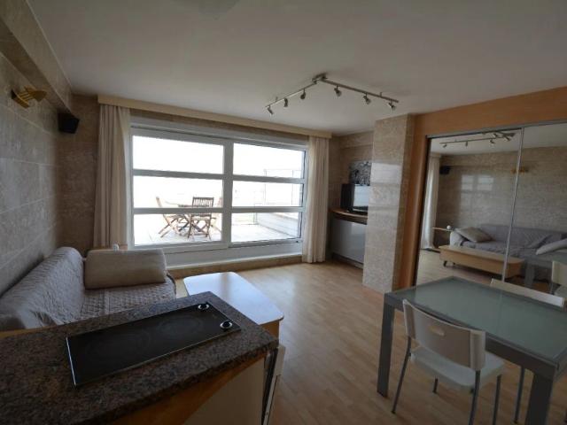 Gezellig appartementje met 2 zeer mooie terrassen en prachtig zicht op zee, de haven en het polderlandschap!
