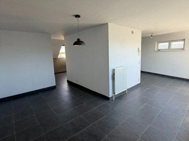 Gezellig dakappartement met 1 slaapkamer en terras