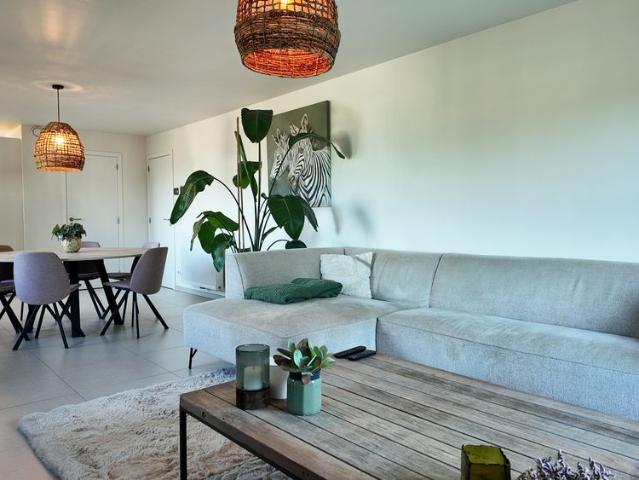 Gezellig duplex appartement net buiten het centrum van Eeklo!