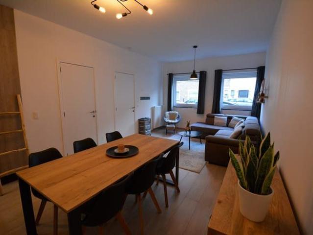 Gezellig en modern gelijkvloers appartement vlakbij de jach