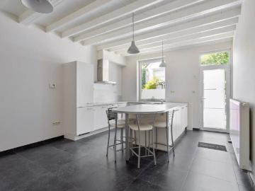 Gezellig huisje met 2 slaapkamers rustig en centraal gelegen te Leuven 239 KWH/m²