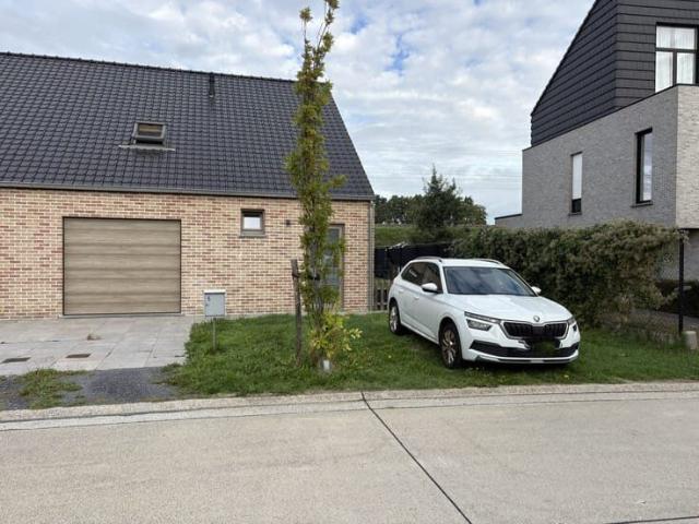 Gezellige HOB met 3 slpks en tuin te huur in Deinze