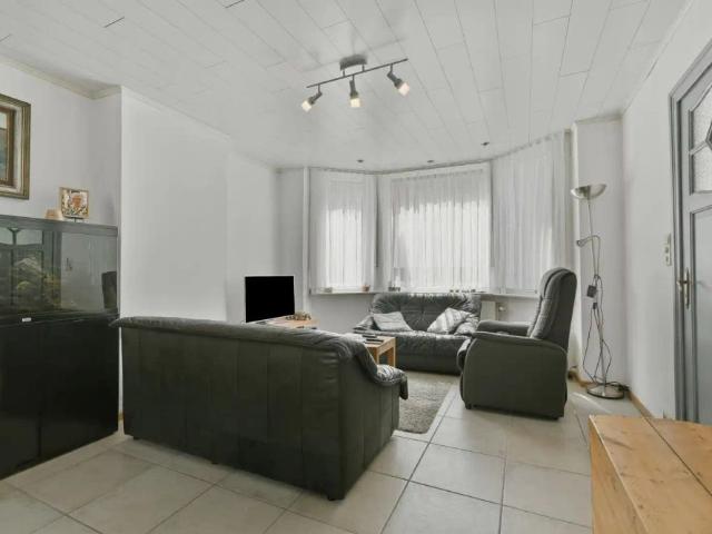 Gezellige stadswoning met 2 slaapkamers en 2 badkamers en tuin