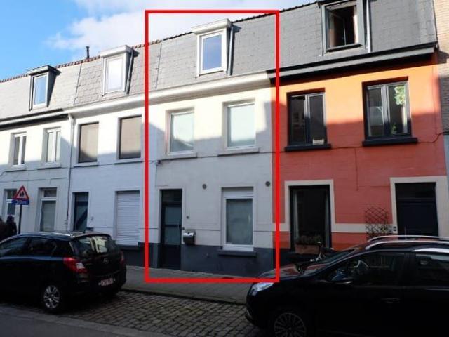 Gezellige rijwoning met 2 slaapkamers op ideale ligging!